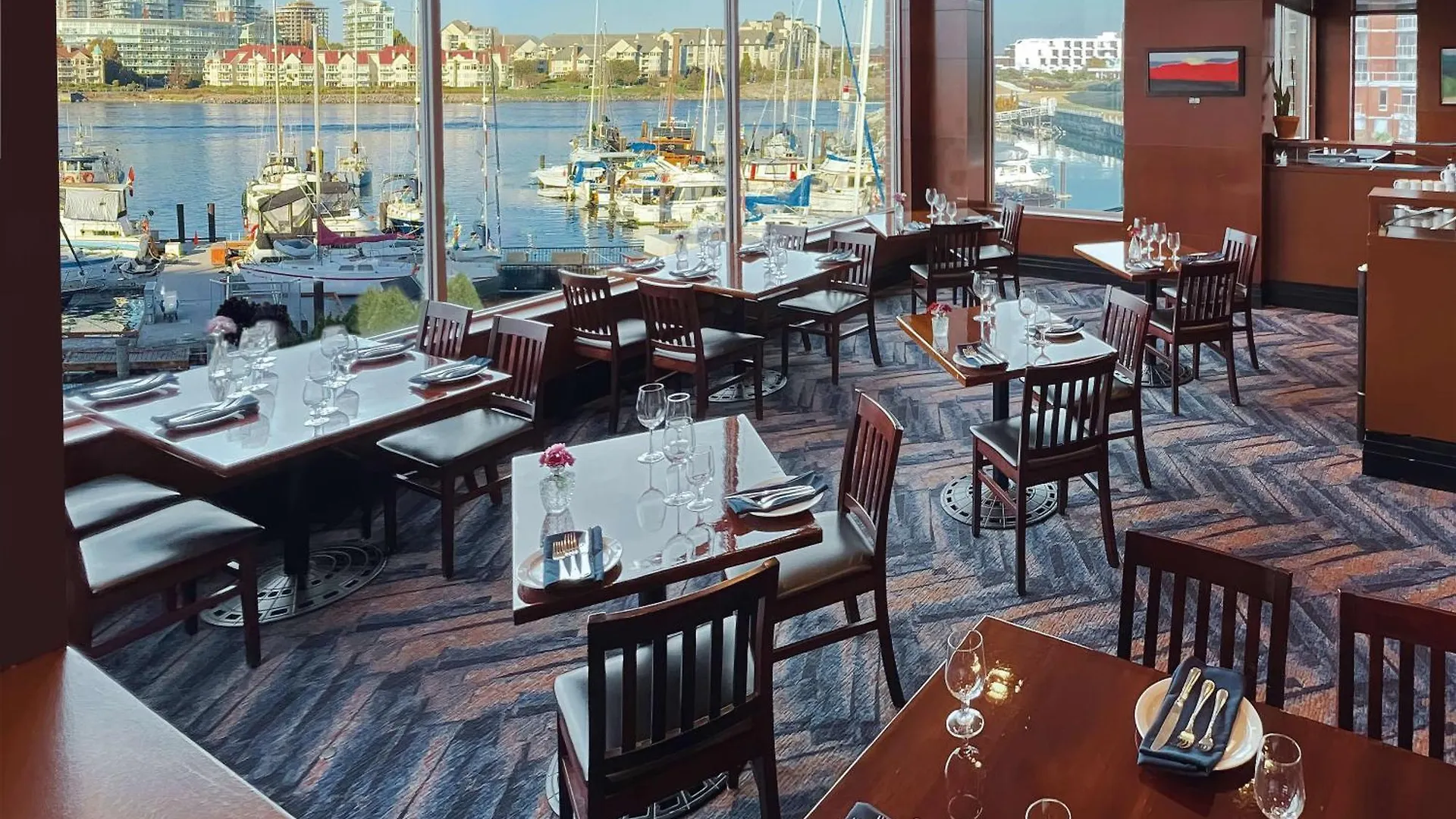 Coast Victoria Hotel & Marina By Apa Kanada