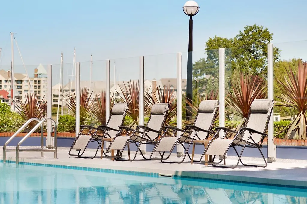 ****  Coast Victoria Hotel & Marina By Apa Canada