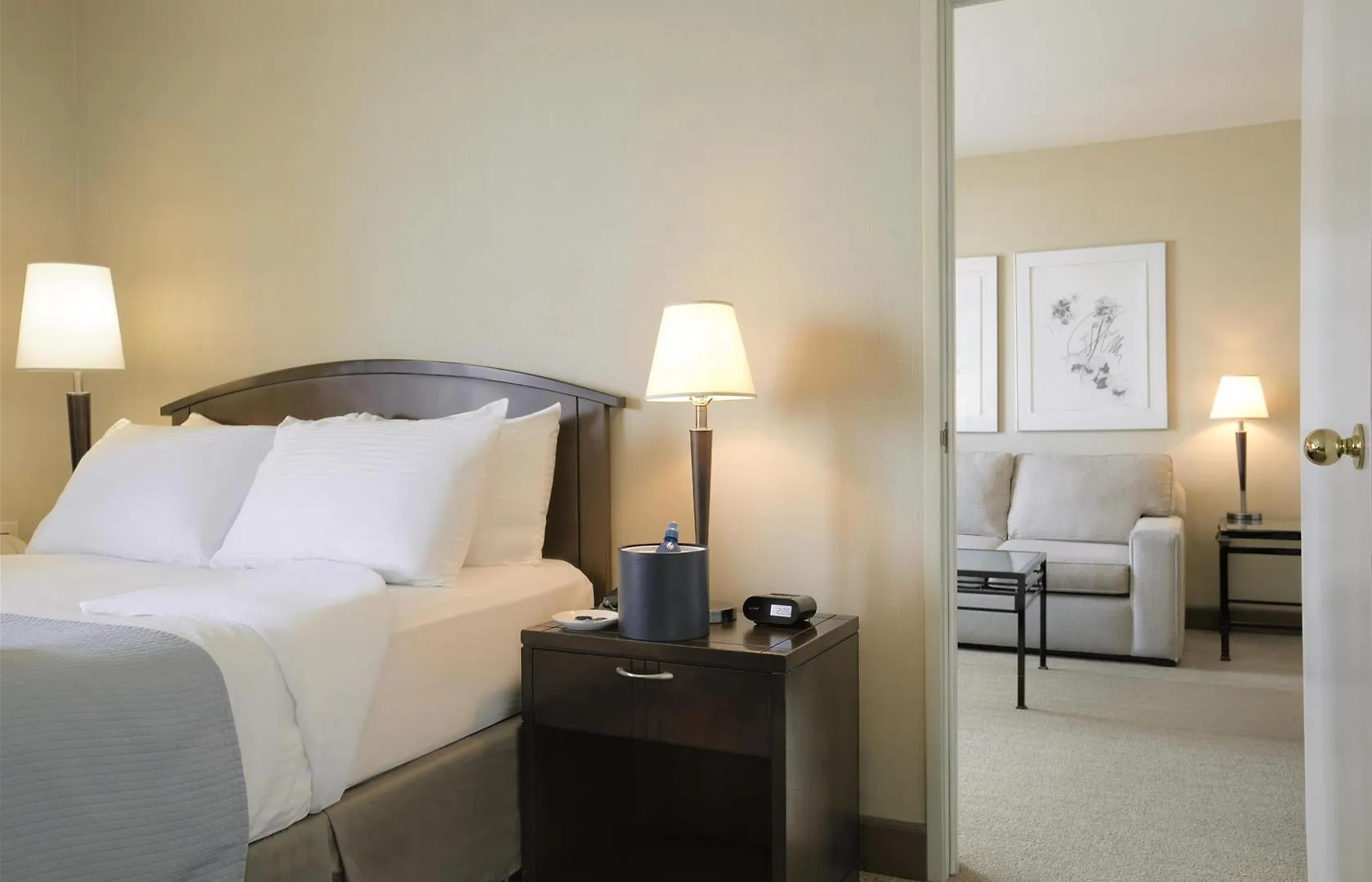 Coast Victoria Hotel & Marina By Apa Canada